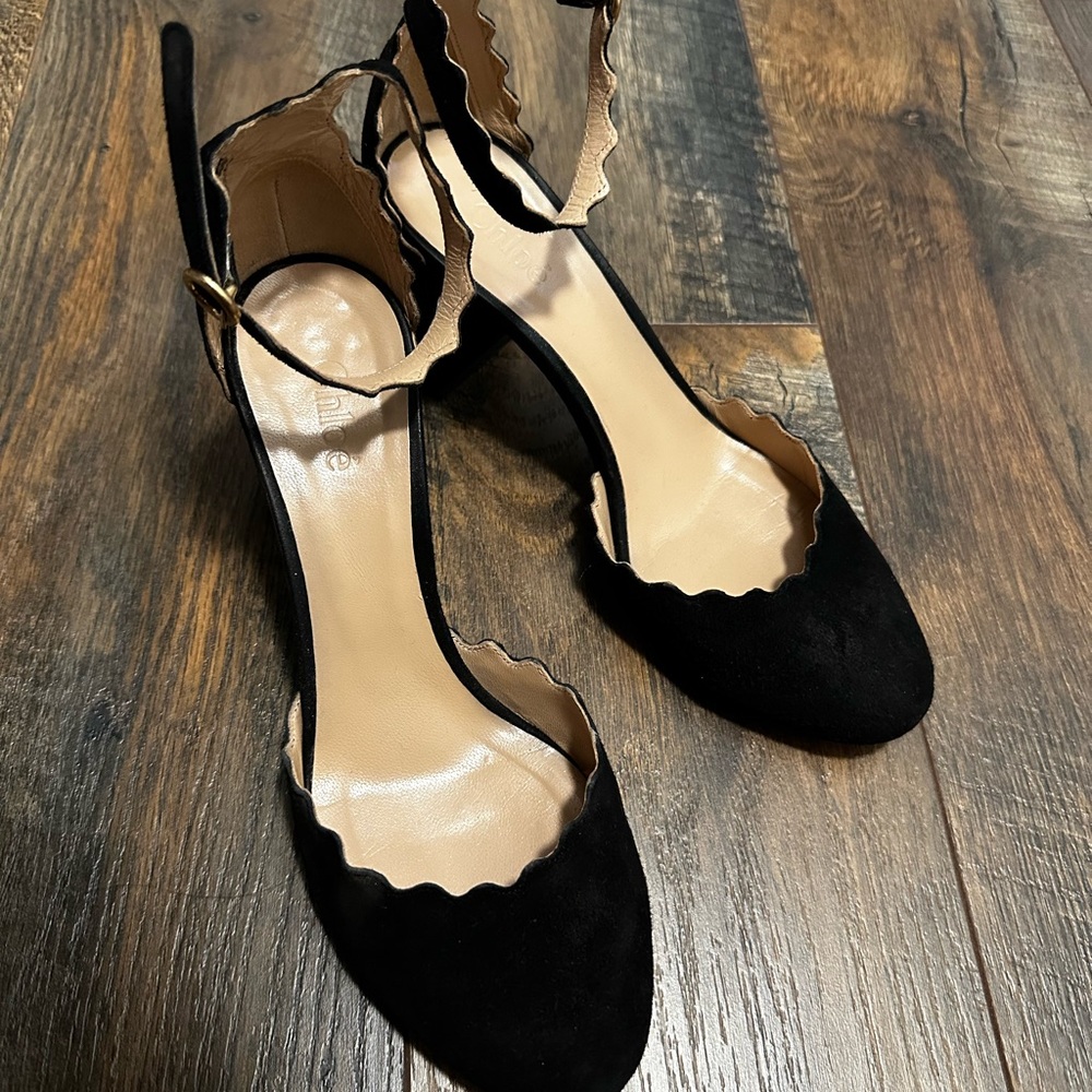 Chloe scalloped block Heels
